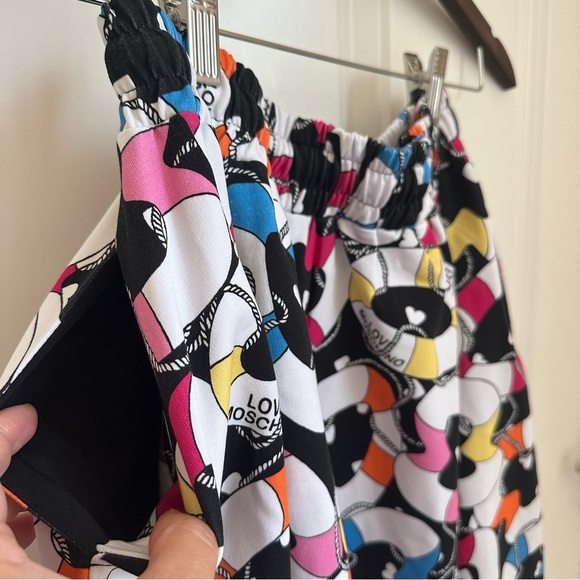 Beautiful NWT LOVE MOSCHINO Printed Cotton-end Jersey Mini Skirt. Size US4 - Picture 9 of 11